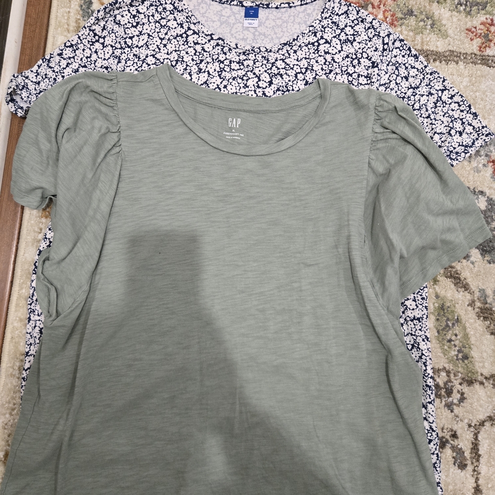 Gap & Old Navy Women's Sage Green and Floral Tops